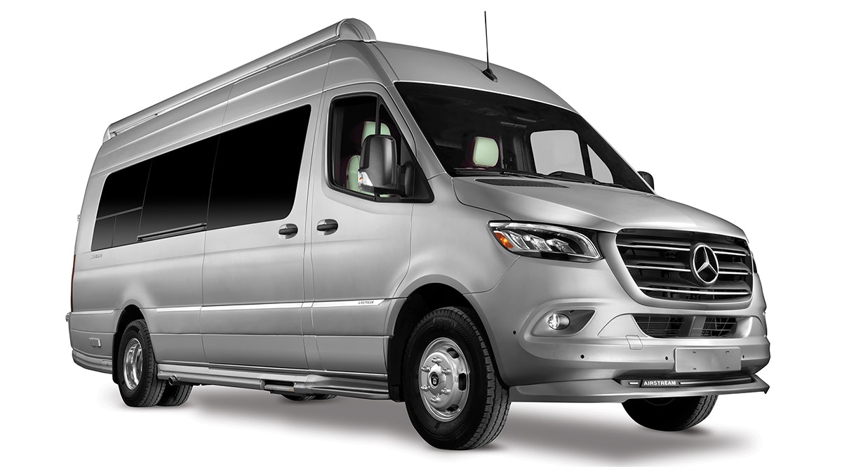 Airstream-Quality-Touring-Coaches-1200x675
